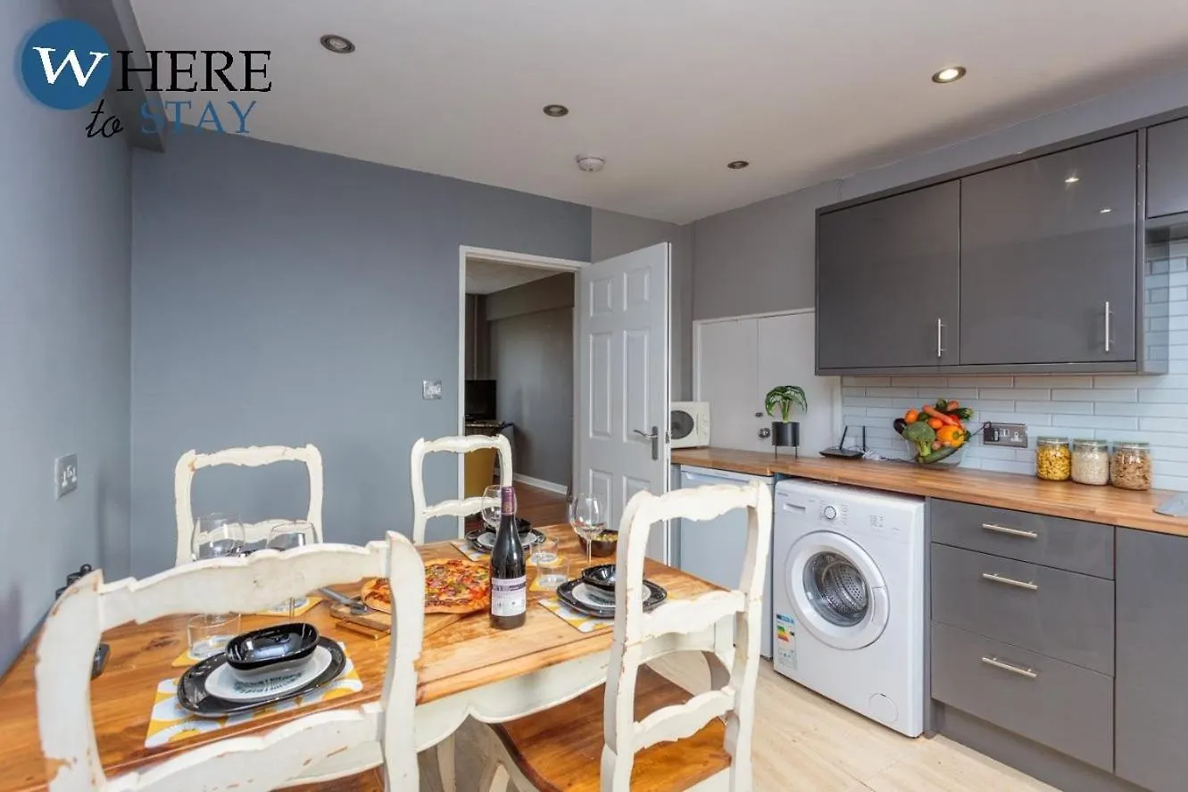 Stylish 3 Bedroom Apartment, Édimbourg