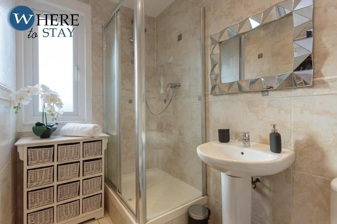Stylish 3 Bedroom Apartment, Édimbourg